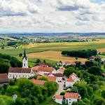 Schlosspension Ering
