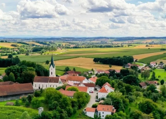 Schlosspension Ering